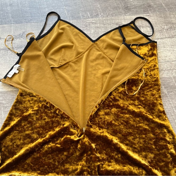 1.State Womens Velvet Slip Dress Mustard Yellow Size L - Picture 7 of 13